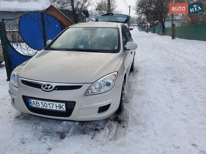 Хэтчбек Hyundai i30 2008 в Гайсине