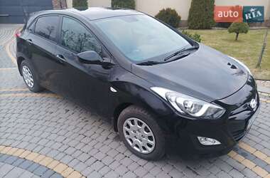Универсал Hyundai i30 2013 в Ужгороде