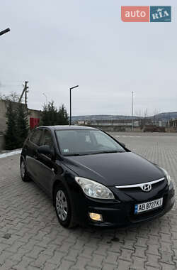 Хэтчбек Hyundai i30 2007 в Могилев-Подольске