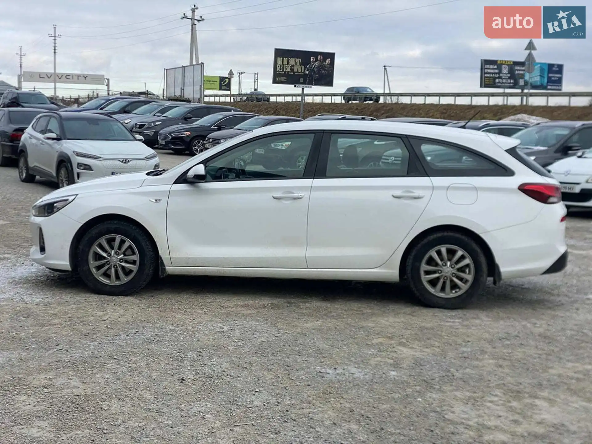 2019 Hyundai i30 - мініатюра 8