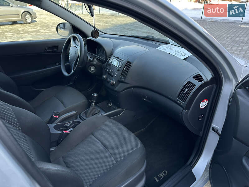 Хэтчбек Hyundai i30 2009 в Нежине