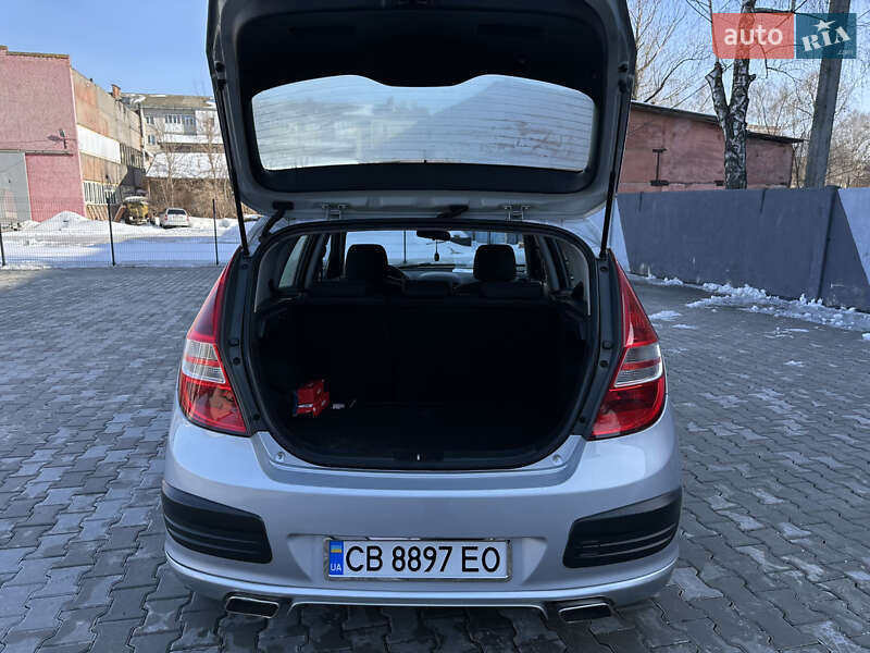 Хэтчбек Hyundai i30 2009 в Нежине