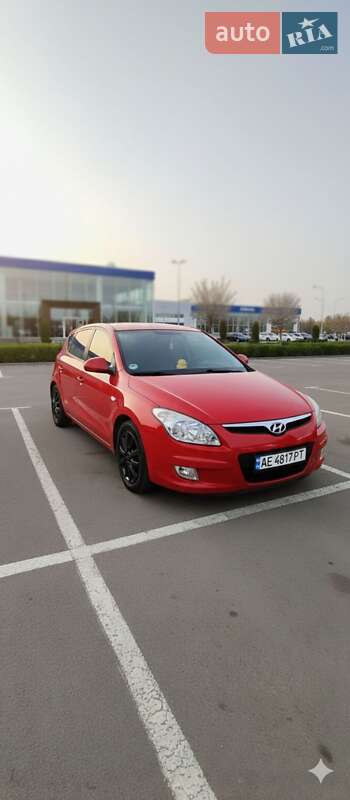 Хетчбек Hyundai i30 2007 в Дніпрі