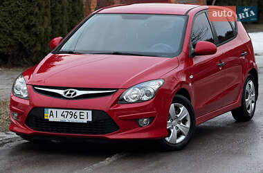 Хетчбек Hyundai i30 2010 в Києві