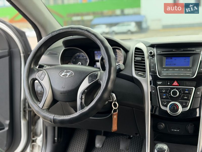 Хэтчбек Hyundai i30 2013 в Одессе