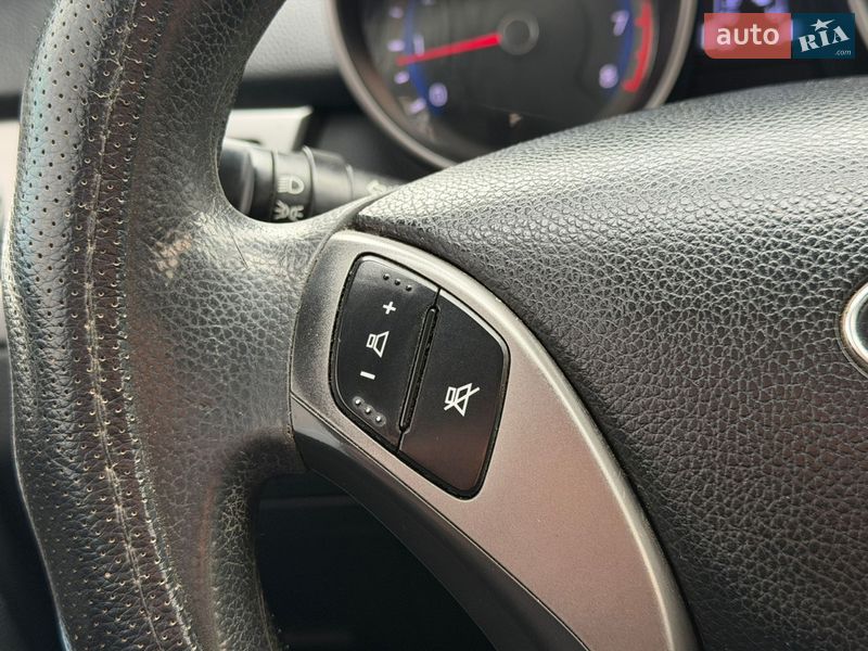 Хэтчбек Hyundai i30 2013 в Одессе