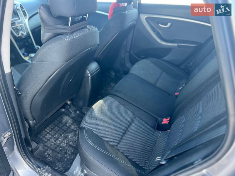 Хэтчбек Hyundai i30 2013 в Львове