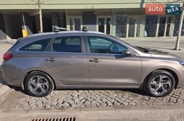 Универсал Hyundai i30 2021 в Киеве