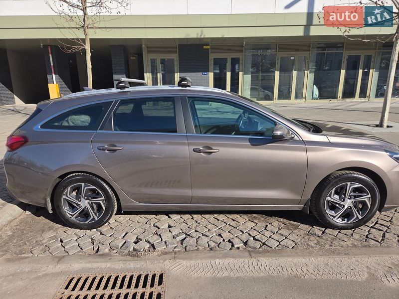 Универсал Hyundai i30 2021 в Киеве