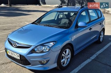 Универсал Hyundai i30 2011 в Виннице