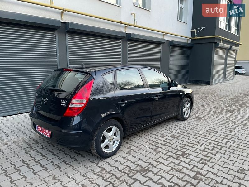 Хэтчбек Hyundai i30 2009 в Хмельницком