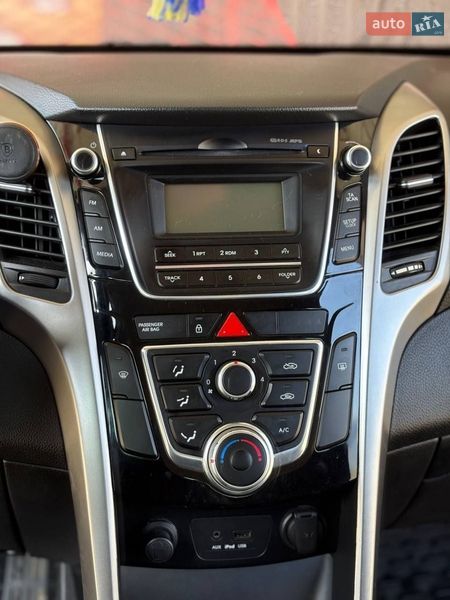 Хэтчбек Hyundai i30 2014 в Киеве