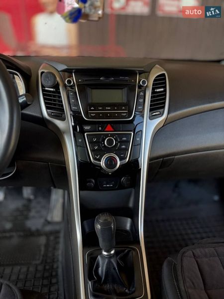 Хэтчбек Hyundai i30 2014 в Киеве