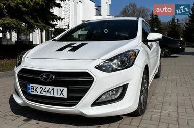 Универсал Hyundai i30 2016 в Тернополе