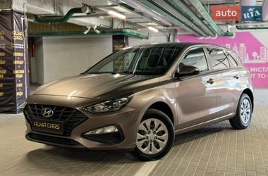 Хэтчбек Hyundai i30 2020 в Киеве