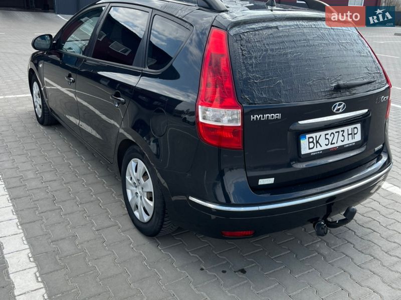 Универсал Hyundai i30 2008 в Дубно