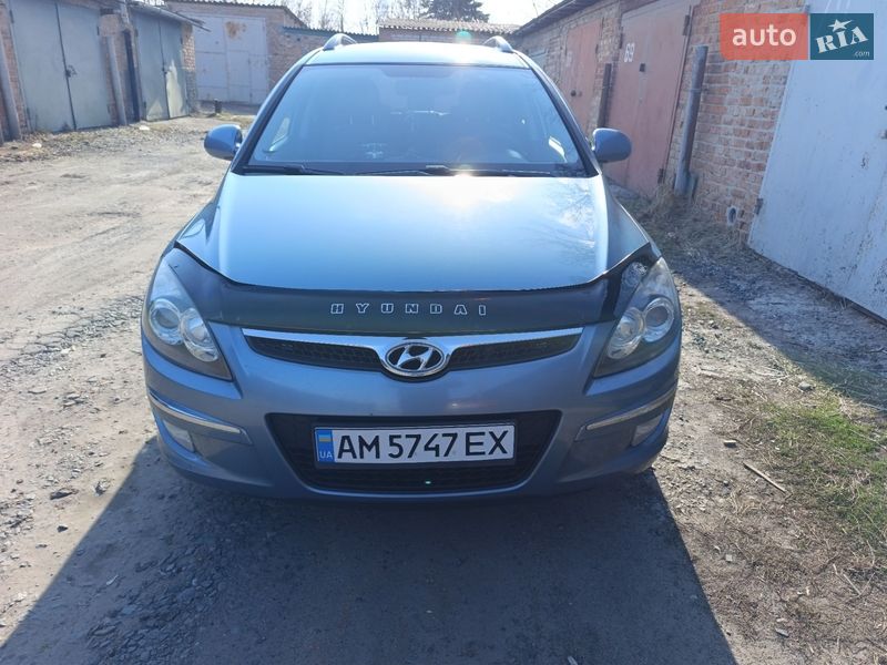Универсал Hyundai i30 2010 в Миргороде