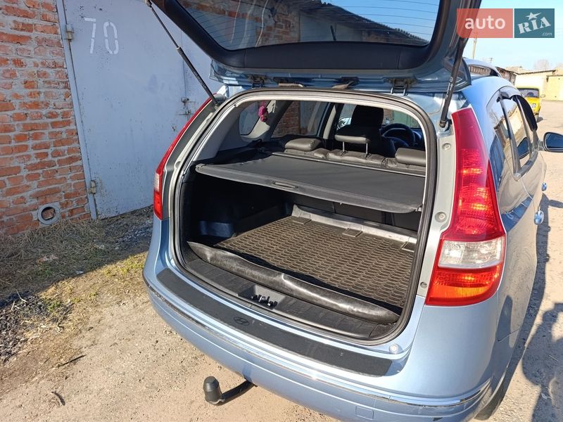 Универсал Hyundai i30 2010 в Миргороде