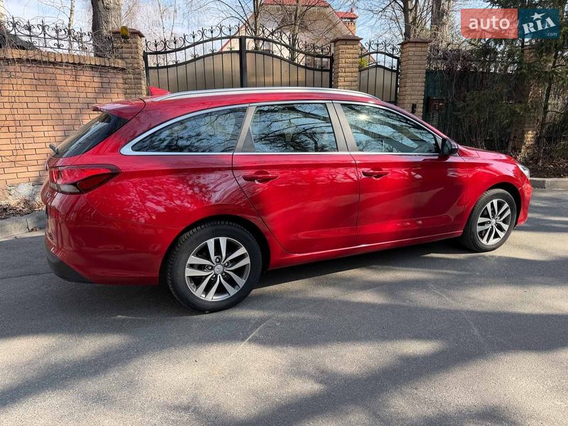 Универсал Hyundai i30 2020 в Киеве фото 5 Универсал Hyundai i30 2020 в Киеве