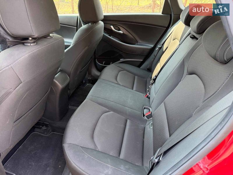 Универсал Hyundai i30 2020 в Киеве фото 20 Универсал Hyundai i30 2020 в Киеве