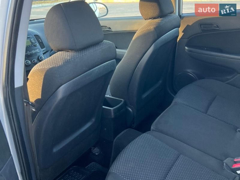 Хэтчбек Hyundai i30 2011 в Буче фото 18 Хэтчбек Hyundai i30 2011 в Буче