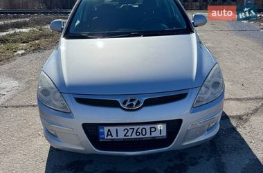 Универсал Hyundai i30 2009 в Барышевке