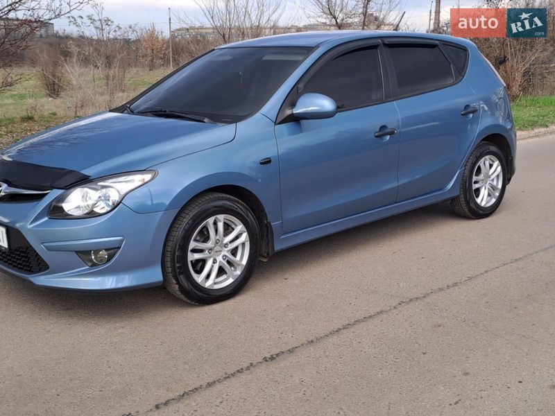 Хетчбек Hyundai i30 2010 в Кривому Розі