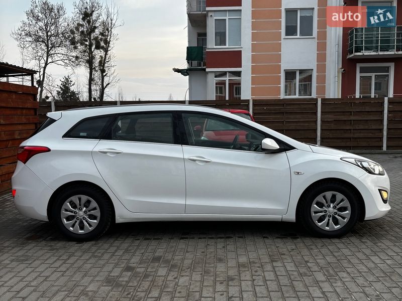 Универсал Hyundai i30 2015 в Белогородке фото 5 Универсал Hyundai i30 2015 в Белогородке