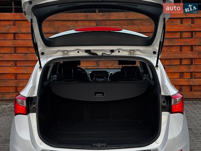 Универсал Hyundai i30 2015 в Белогородке фото 11 Универсал Hyundai i30 2015 в Белогородке