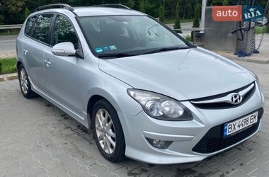 Универсал Hyundai i30 2010 в Тернополе