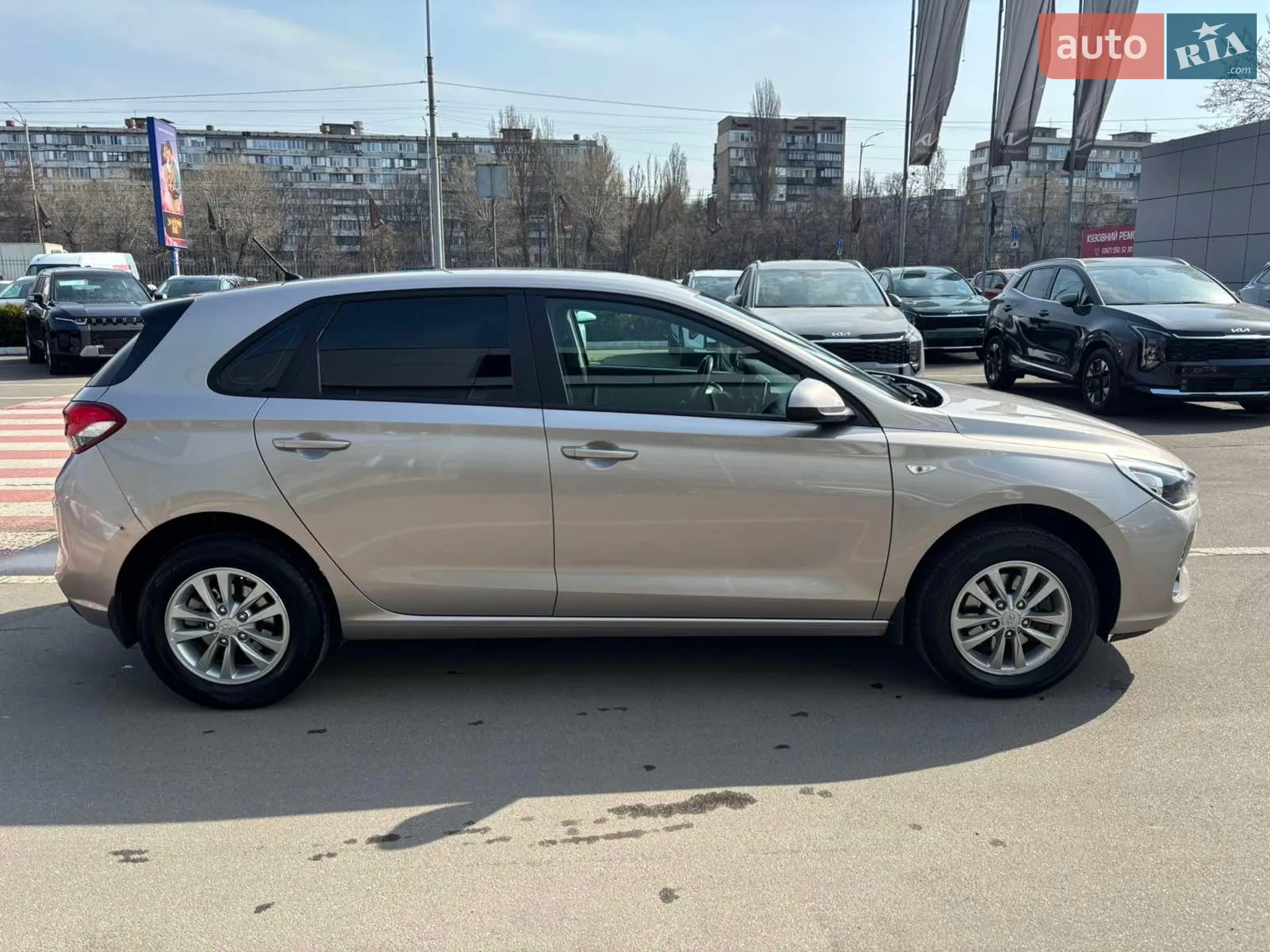 2019 Hyundai i30 - мініатюра 8