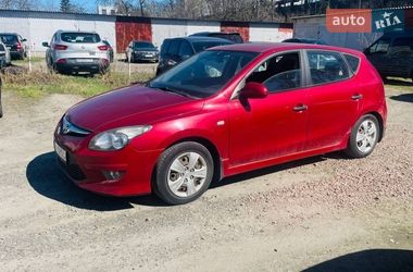 Хэтчбек Hyundai i30 2011 в Киеве