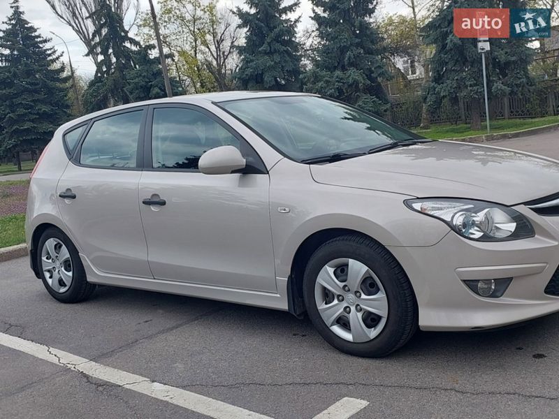 Хэтчбек Hyundai i30 2010 в Николаеве