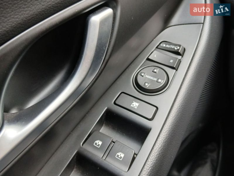 Хэтчбек Hyundai i30 2023 в Днепре фото 13 Хэтчбек Hyundai i30 2023 в Днепре