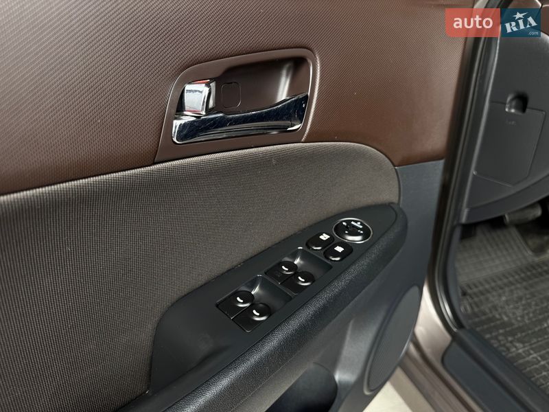 Универсал Hyundai i30 2011 в Киеве фото 12 Универсал Hyundai i30 2011 в Киеве