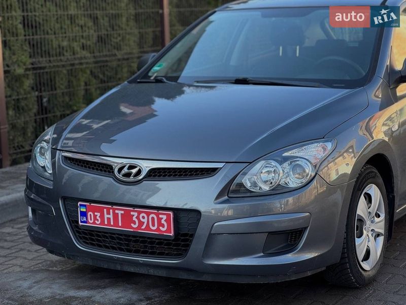 Хэтчбек Hyundai i30 2009 в Вознесенске