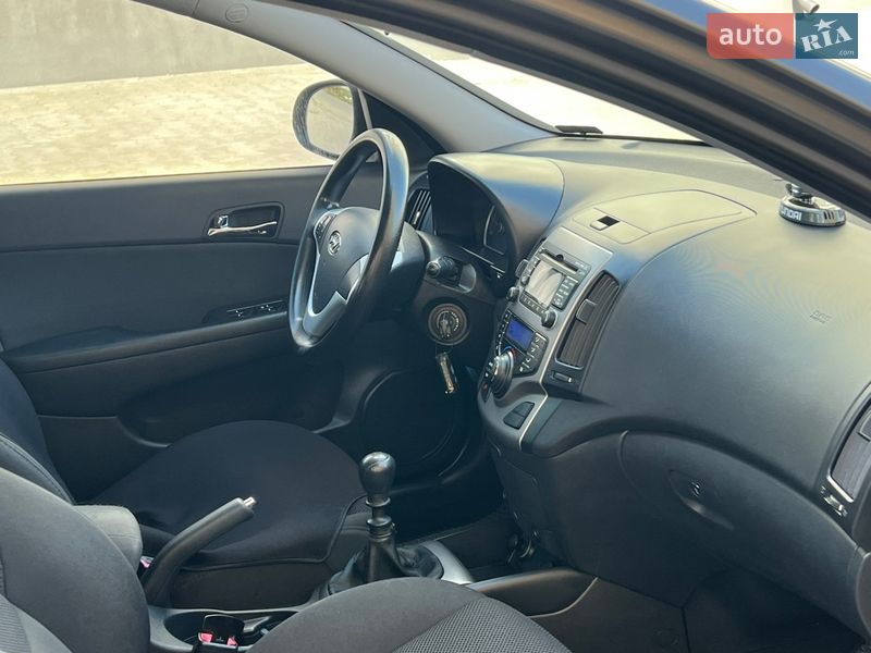 Универсал Hyundai i30 2008 в Тернополе фото 29 Универсал Hyundai i30 2008 в Тернополе