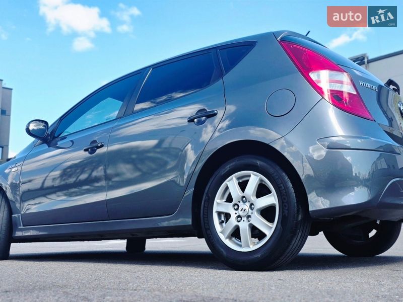 Хэтчбек Hyundai i30 2011 в Киеве фото 15 Хэтчбек Hyundai i30 2011 в Киеве