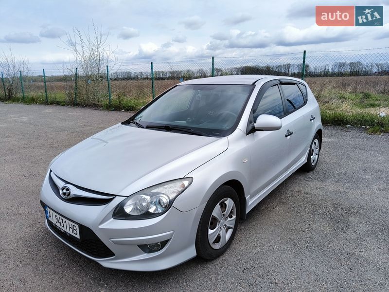 Hyundai i30 2011