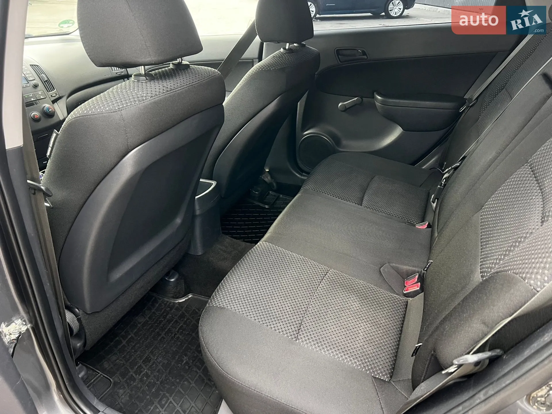 2010 Hyundai i30 - мініатюра 13