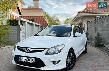 Хэтчбек Hyundai i30 2011 в Одессе