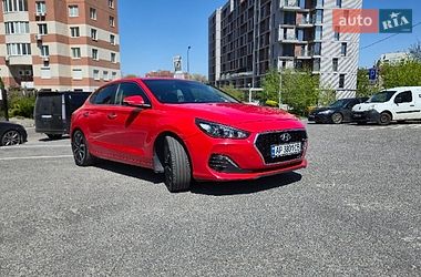 Фастбэк Hyundai i30 2018 в Днепре