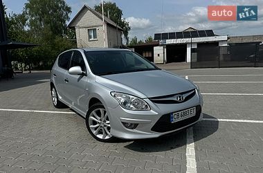 Хэтчбек Hyundai i30 2011 в Нежине