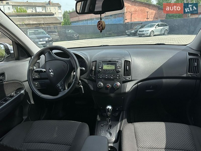 Хэтчбек Hyundai i30 2011 в Нежине
