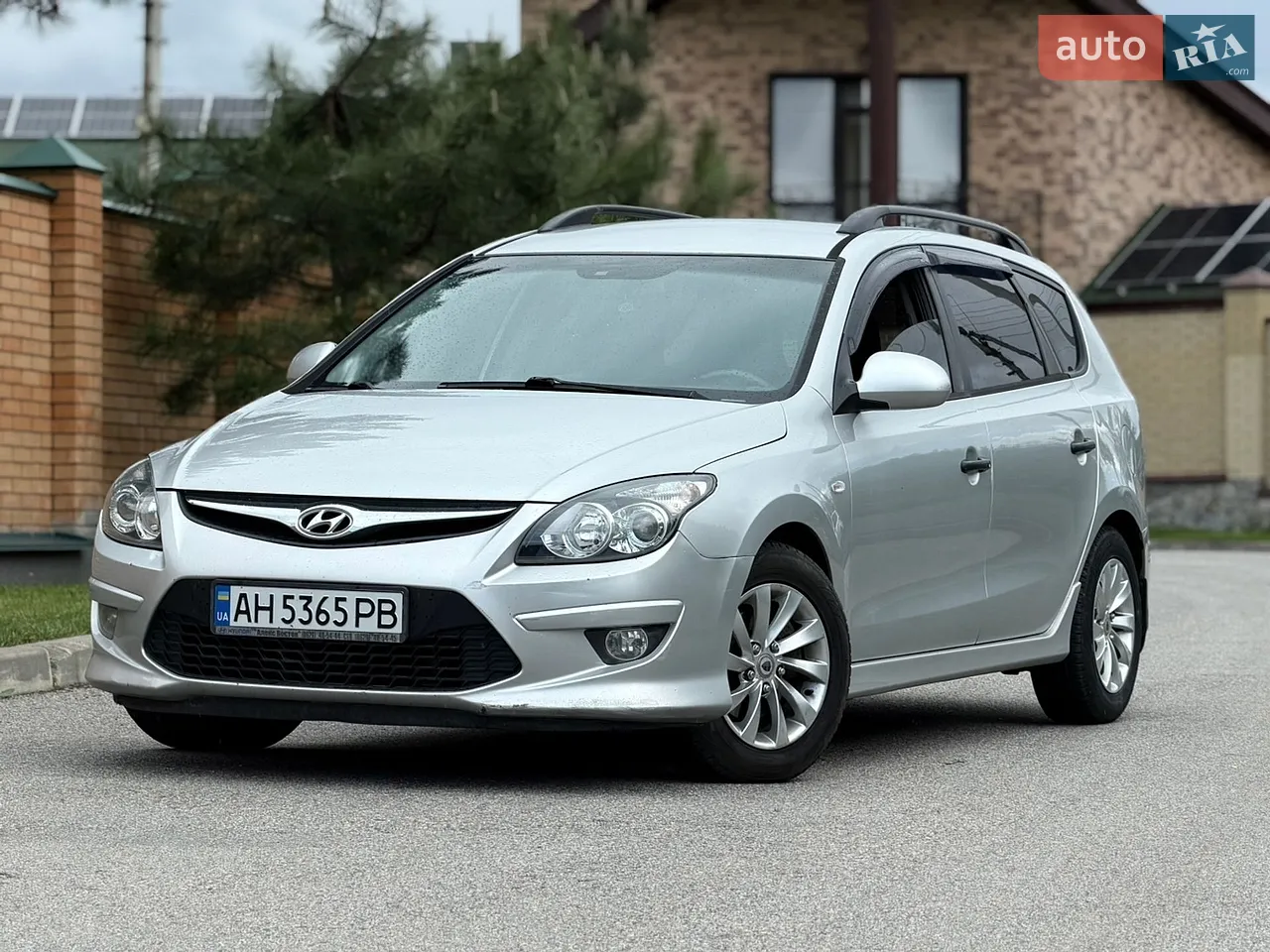 2011 SsangYong Korando - мініатюра 17
