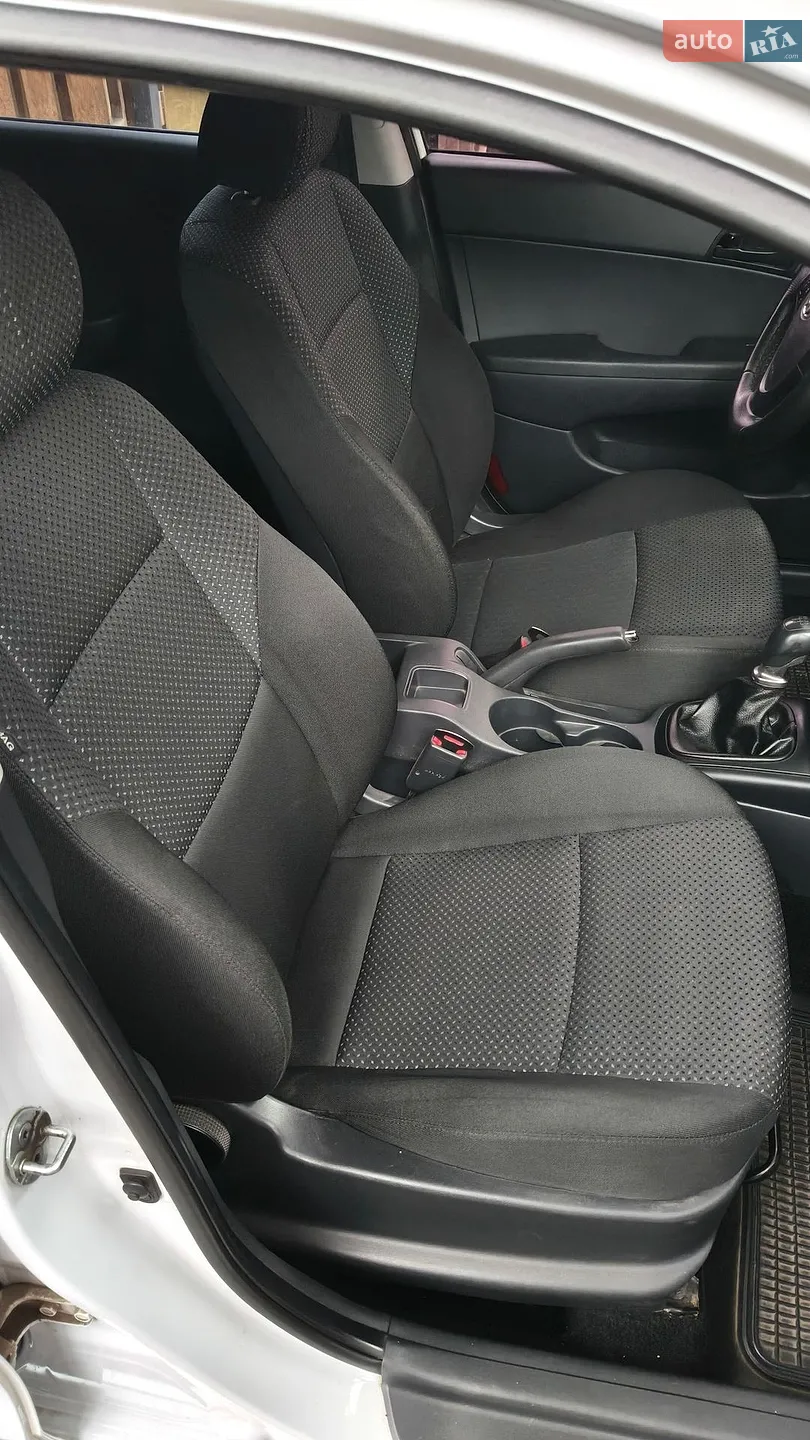 2011 Hyundai i30 - мініатюра 17
