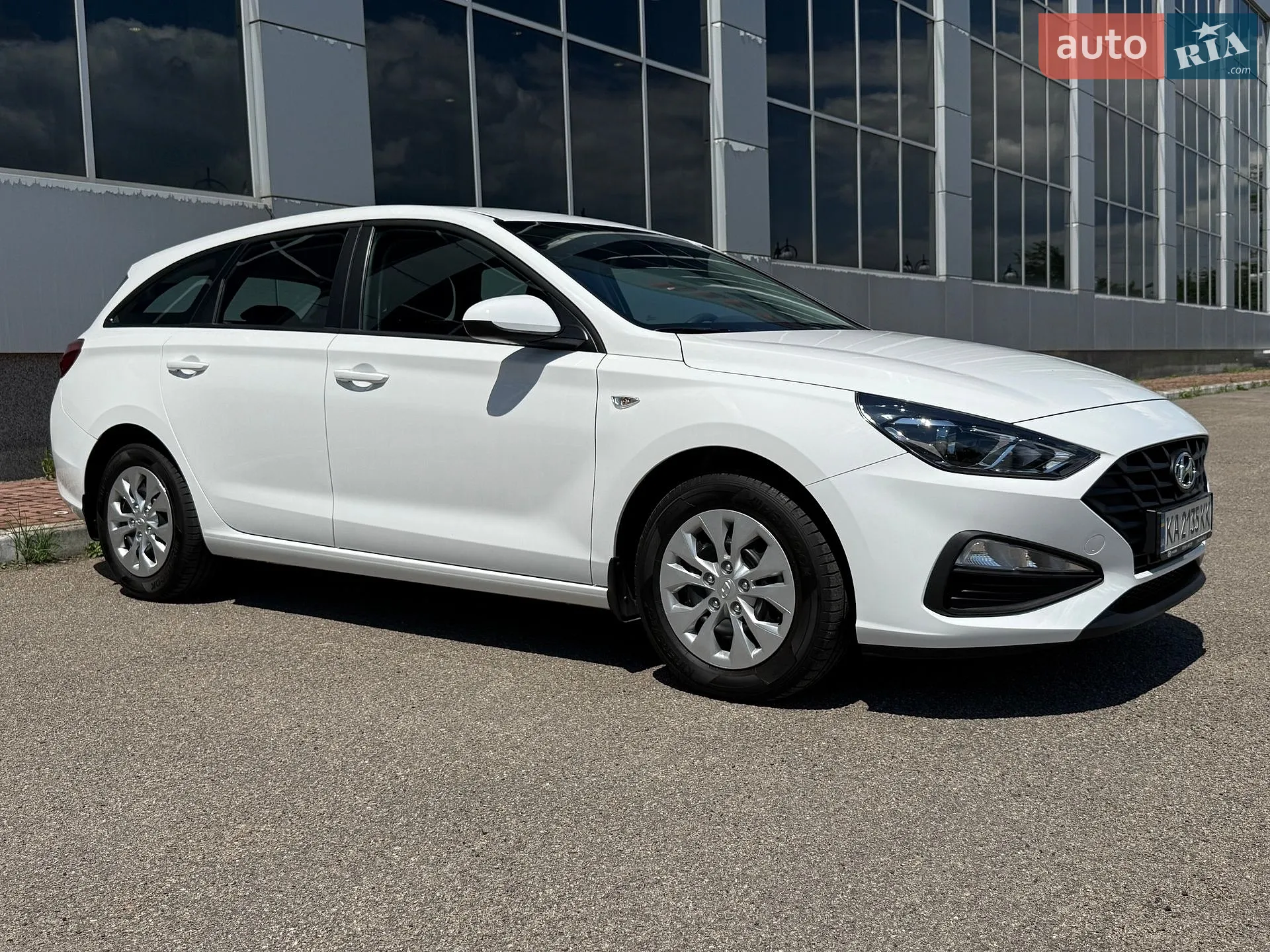 2023 Hyundai i30 - мініатюра 28