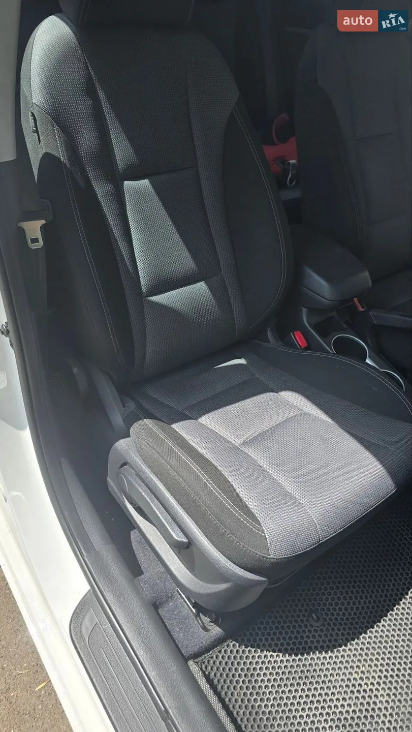 2015 Hyundai i30 - мініатюра 8