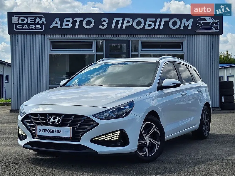 Hyundai i30 2021