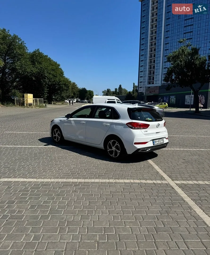2021 Hyundai i30 - мініатюра 8